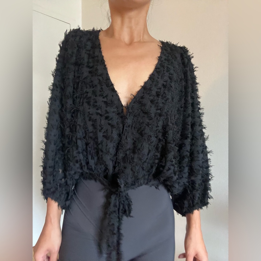 ASTR the label Textured V-Neck Blouse